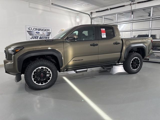 2025 Toyota Tacoma i-FORCE MAX Tacoma TRD Off-Road