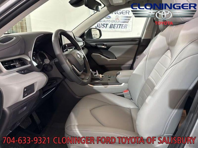 2026 Toyota Highlander Hybrid XLE