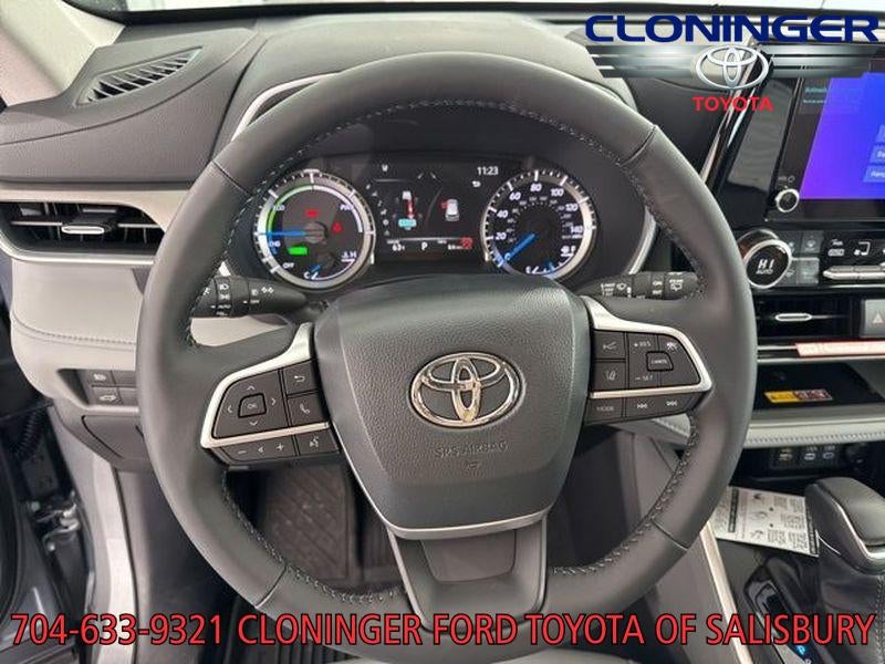 2026 Toyota Highlander Hybrid XLE