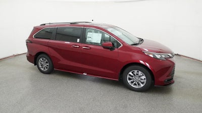 2026 Toyota Sienna XLE