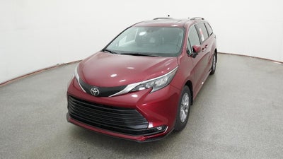 2026 Toyota Sienna XLE