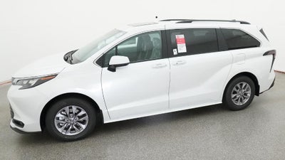2026 Toyota Sienna XLE