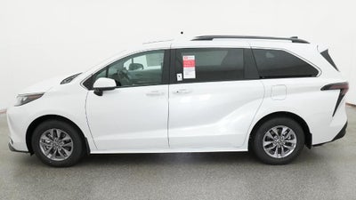 2026 Toyota Sienna XLE