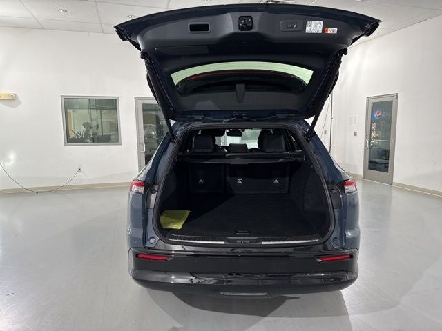 2025 Toyota Toyota Crown Signia Limited