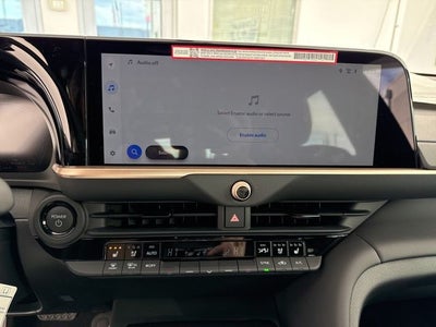 2025 Toyota Toyota Crown Signia Limited