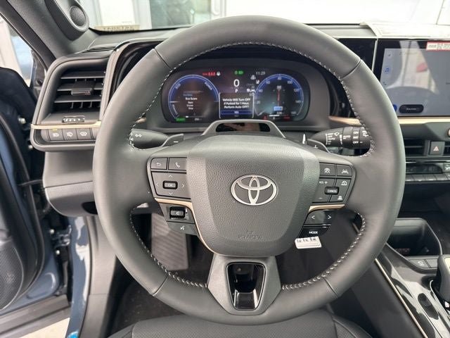 2025 Toyota Toyota Crown Signia Limited