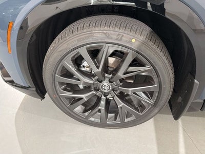 2025 Toyota Toyota Crown Signia Limited