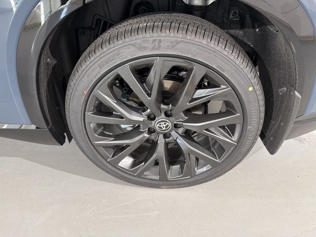 2025 Toyota Toyota Crown Signia Limited