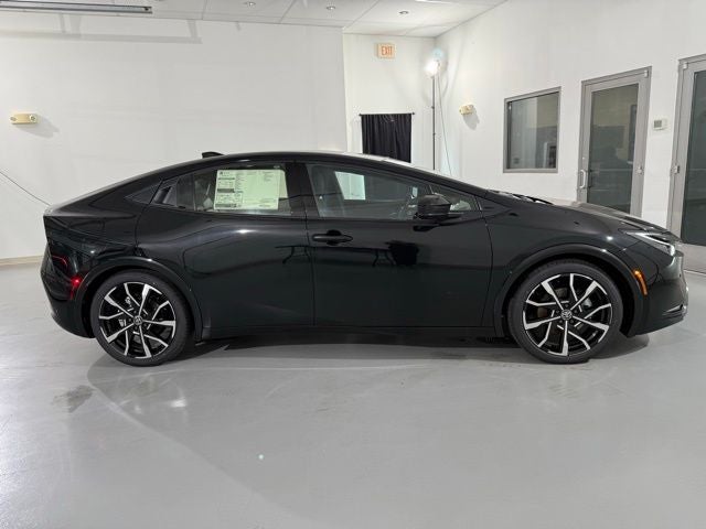 2025 Toyota Prius Plug-in Hybrid XSE Premium