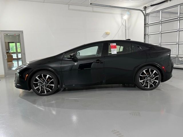 2025 Toyota Prius Plug-in Hybrid XSE Premium