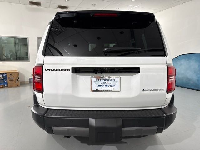 2027 Toyota Land Cruiser Base