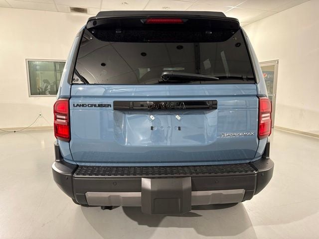 2027 Toyota Land Cruiser Base