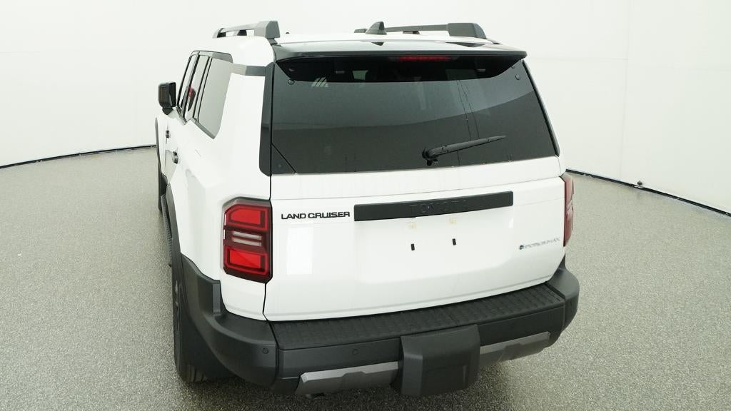 2026 Toyota Land Cruiser 4WD (Natl)