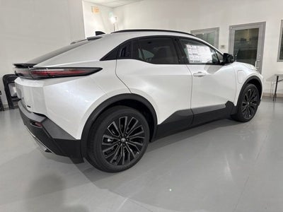 2026 Toyota C-HR XSE