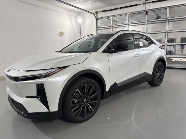 2026 Toyota C-HR XSE