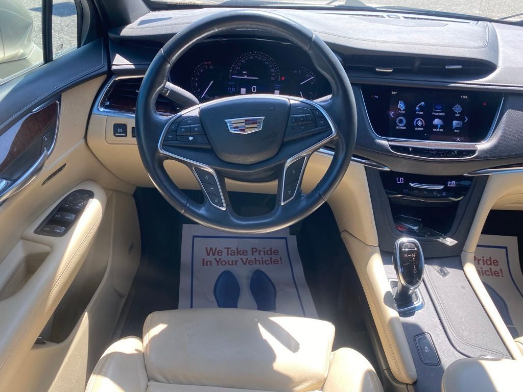 2017 Cadillac XT5 Luxury