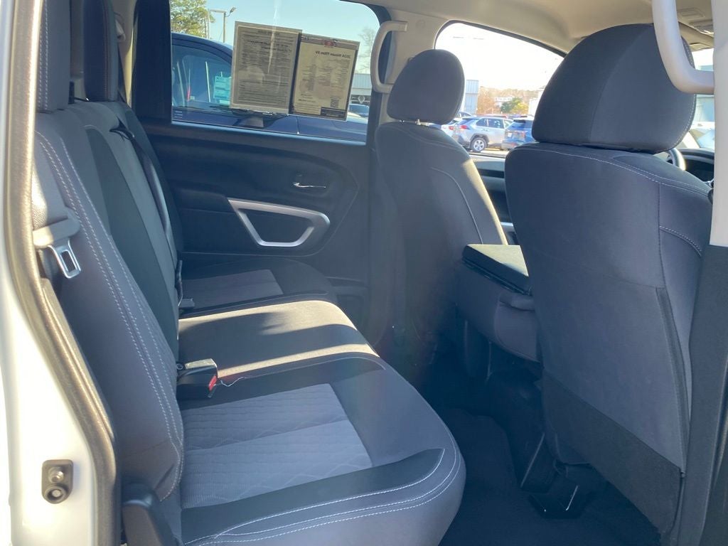 2024 Nissan Titan SV