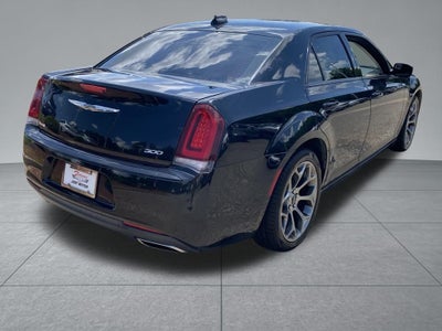 2018 Chrysler 300 Touring