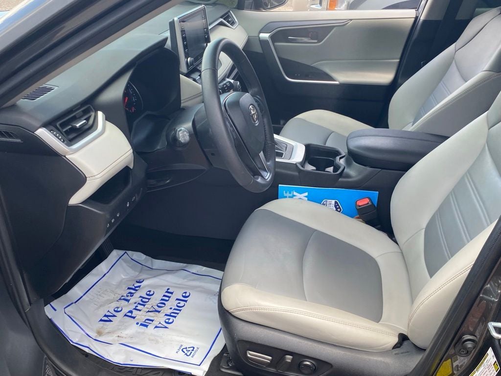 2021 Toyota RAV4 XLE Premium