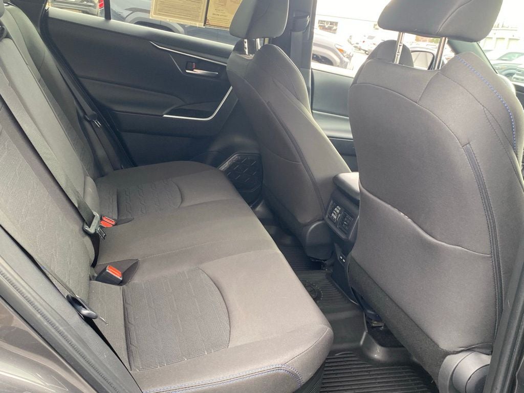 2025 Toyota RAV4 Hybrid SE