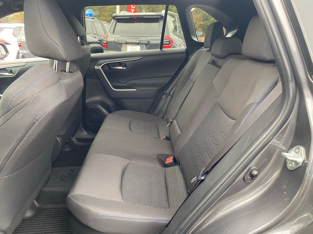 2025 Toyota RAV4 Hybrid SE