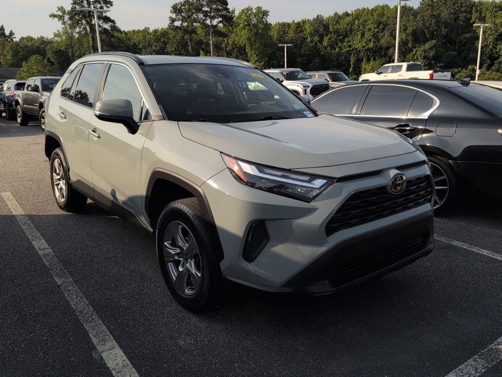 2022 Toyota RAV4 XLE