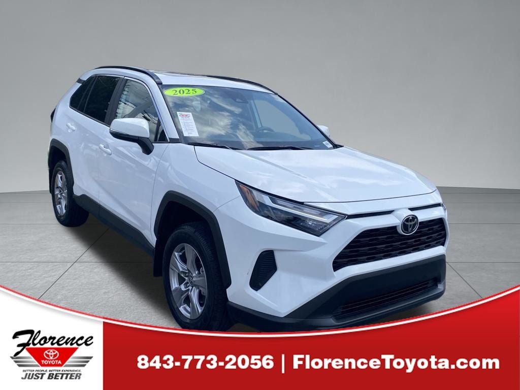2025 Toyota RAV4 XLE