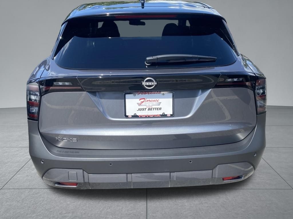 2025 Nissan Kicks SV
