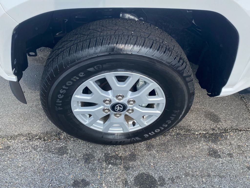 2024 Toyota Tacoma SR5