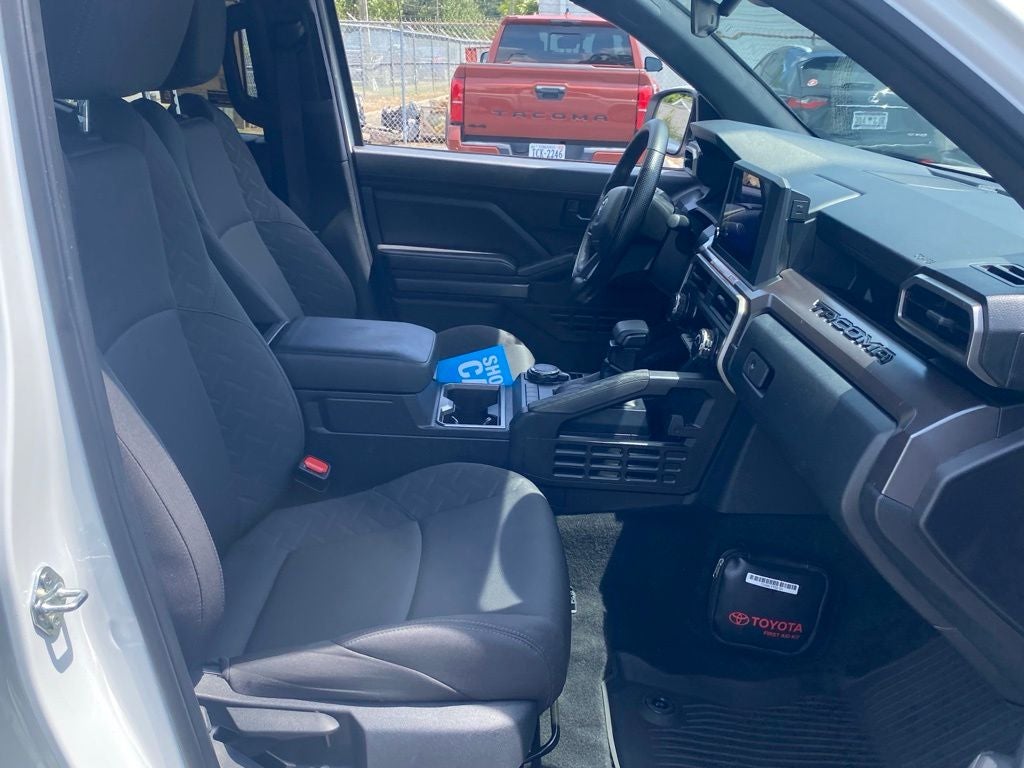 2025 Toyota Tacoma SR5 V6