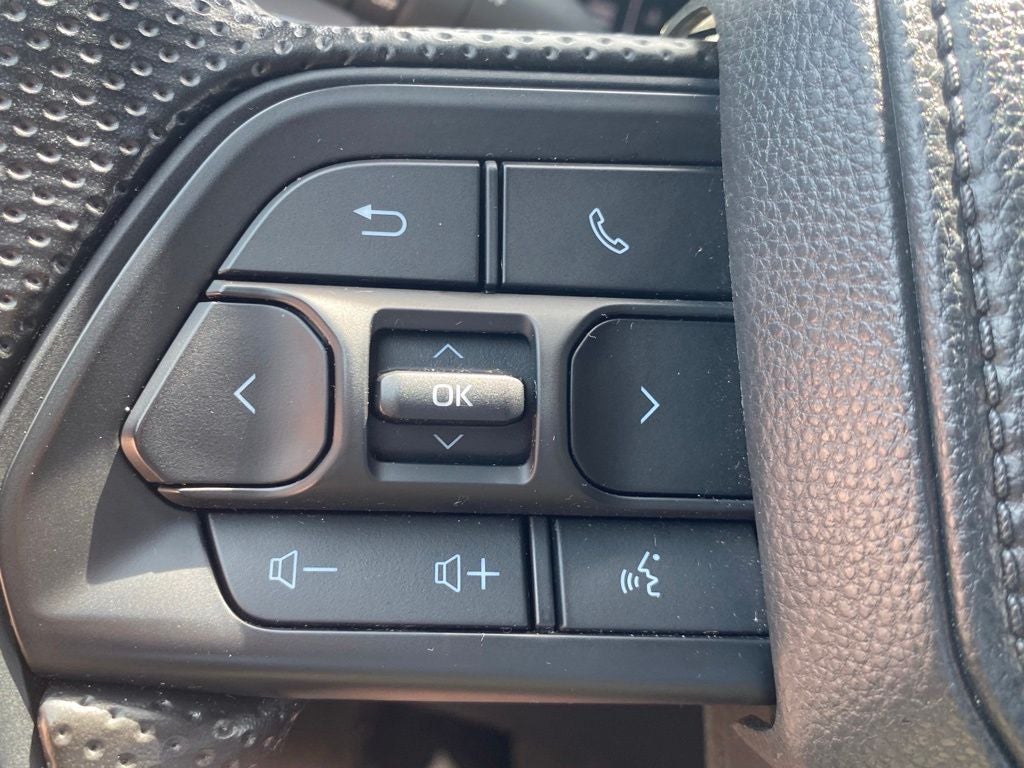2025 Toyota Tacoma SR5 V6