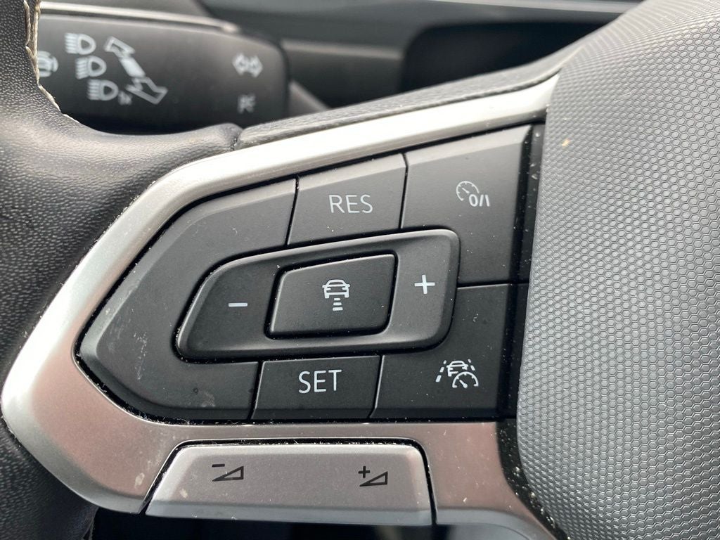 2023 Volkswagen Tiguan SE