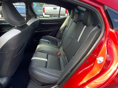 2025 Toyota Camry Hybrid SE