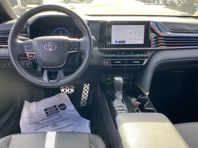 2025 Toyota Camry Hybrid SE