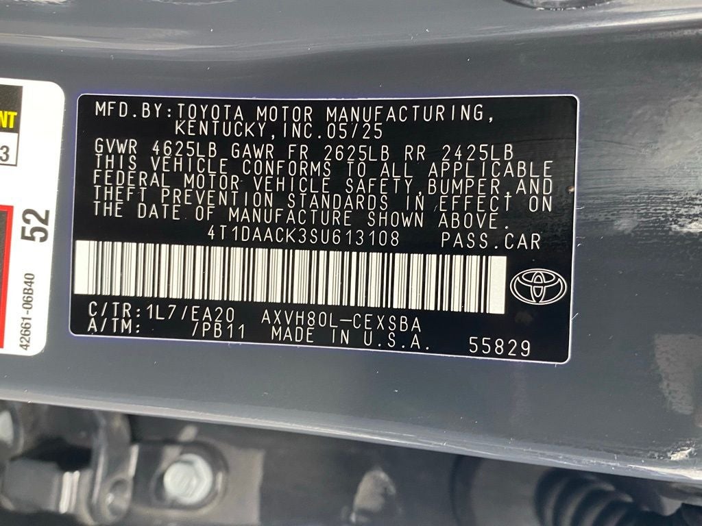 2025 Toyota Camry SE