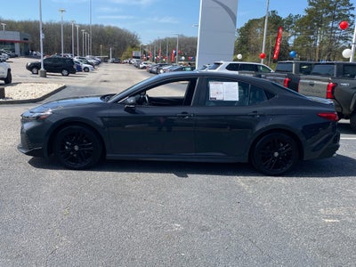 2025 Toyota Camry Hybrid SE