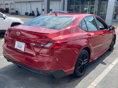 2025 Toyota Camry Hybrid SE