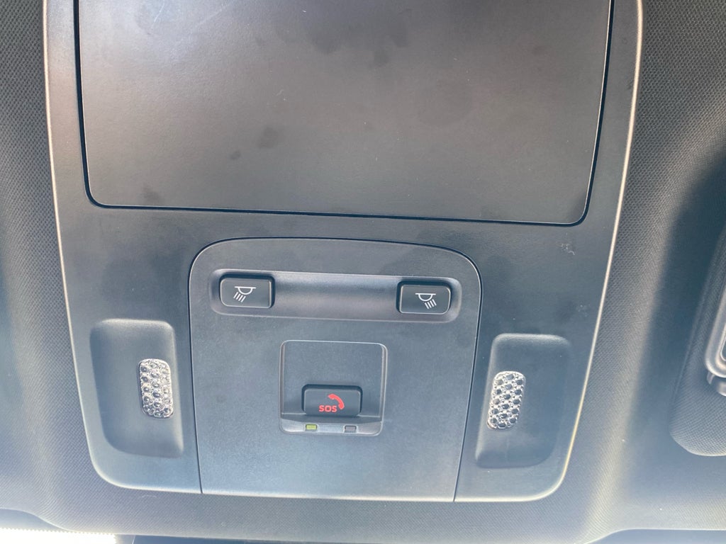 2025 Toyota Camry Hybrid SE