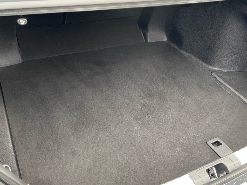 2025 Toyota Camry Hybrid SE