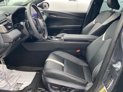 2025 Toyota Camry Hybrid SE