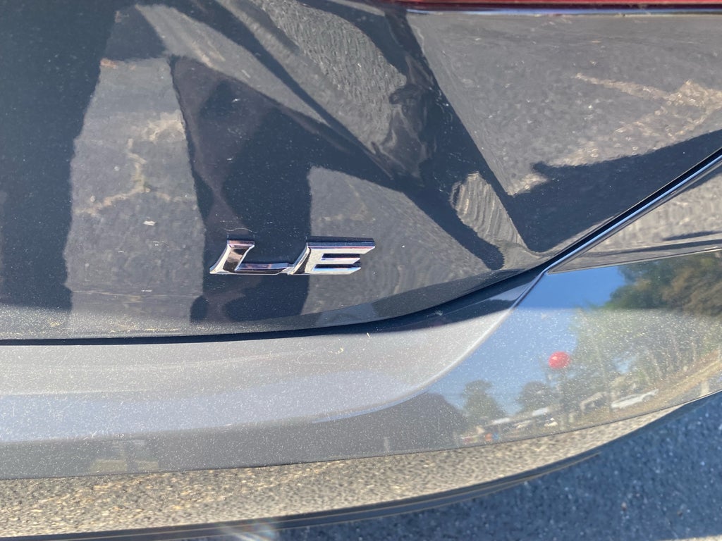 2025 Toyota Camry Hybrid LE