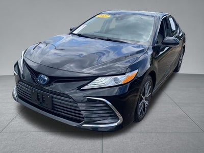 2022 Toyota Camry Hybrid XLE