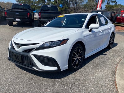 2022 Toyota Camry SE