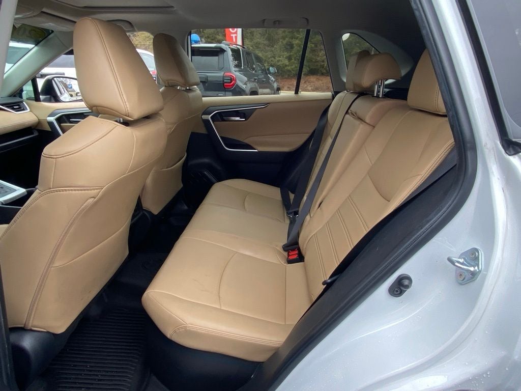 2024 Toyota RAV4 Hybrid XLE Premium