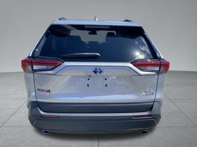 2022 Toyota RAV4 Hybrid XLE
