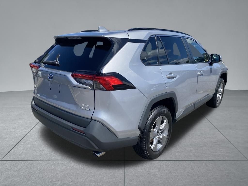2022 Toyota RAV4 Hybrid XLE