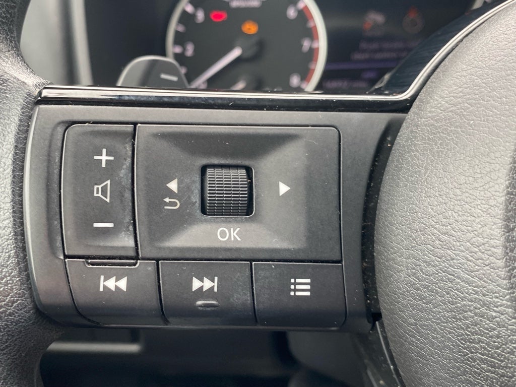 2022 Nissan Rogue SV