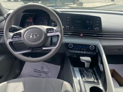 2022 Hyundai Elantra SEL