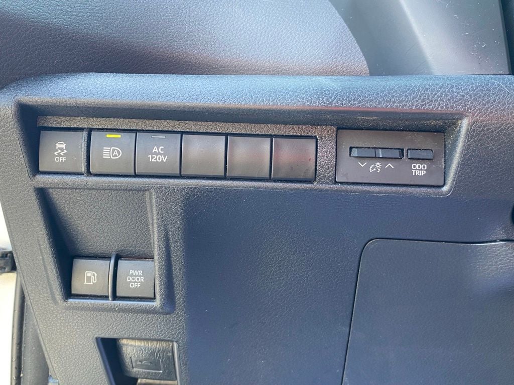 2023 Toyota Sienna XSE