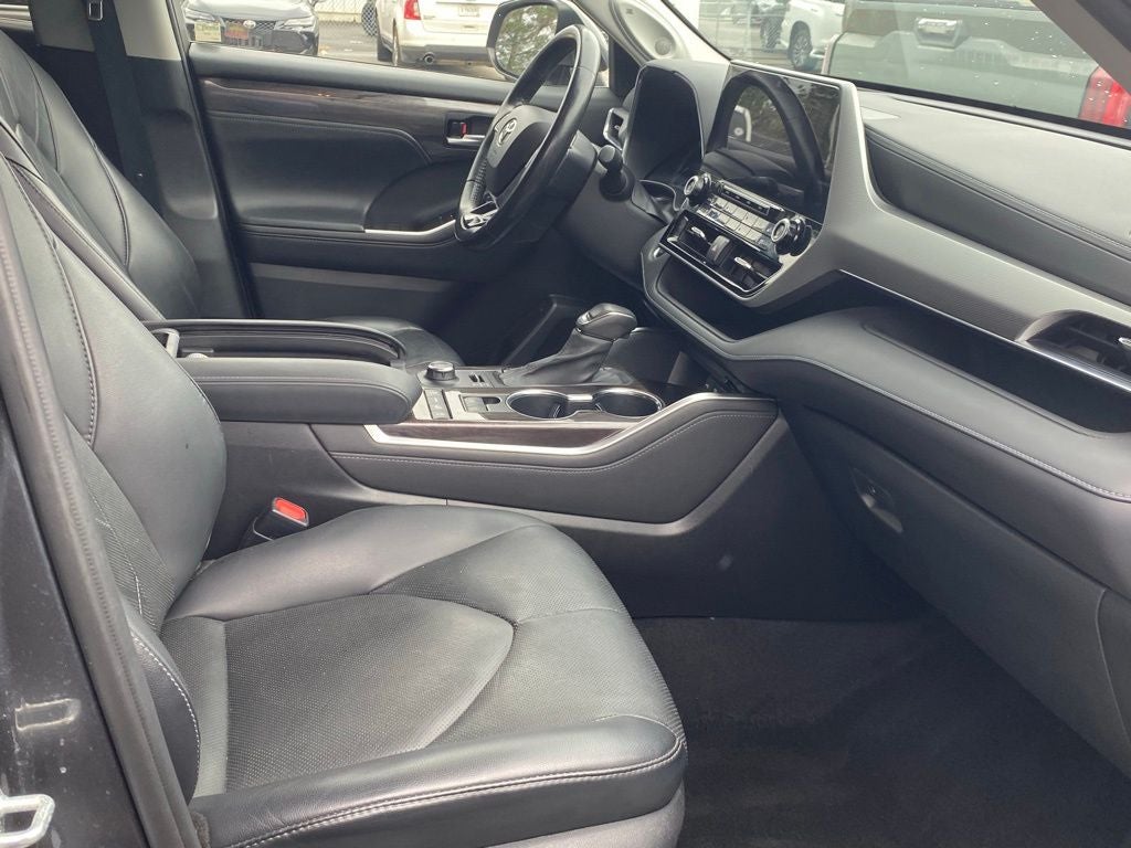 2020 Toyota Highlander Platinum